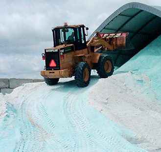 Sidewalk clearing and snow salting for a commercial property